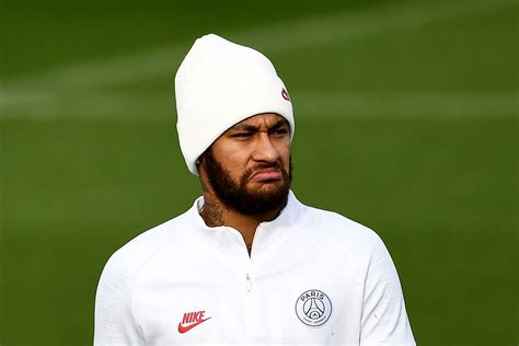 His winning mentality, strength of character and sense of leadership have made him into a great player. Neymar With Beard Psg in 2020 | Neymar, Neymar jr ...