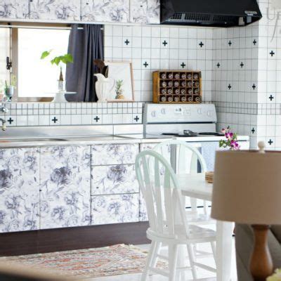 Iznik tile stair stripe decal. kitchen cabinets with removable wall paper (With images) | Interior, Renter hacks, Home decor