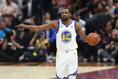Kevin durant's latest return is imminent. Kevin Durant surprised 80 student athletes!! - 98.5 KFOX