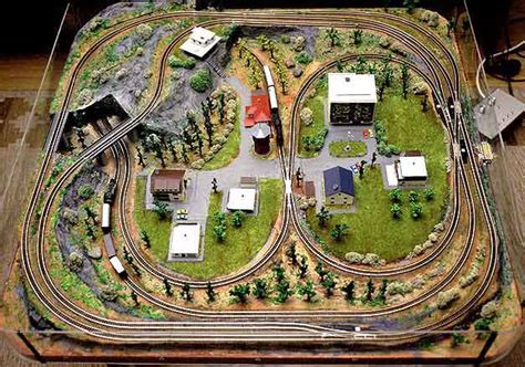 Ho Train Layouts For Small Spaces Playmobil Train Set Ho Train Track