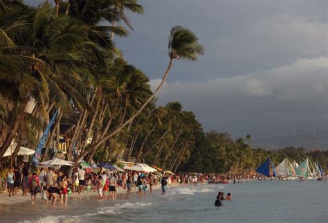 Day Total Closure Of Boracay Pushed Inquirer News
