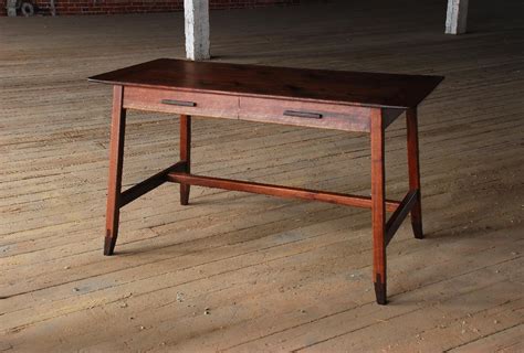 Photos are included in over 200 categories of woodworking plans with 1000's of furniture plans and projects listed. "Sawhorse" Writing Desk - FineWoodworking
