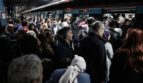 Burası Hindistan değil İstanbul Bayram izdihamı