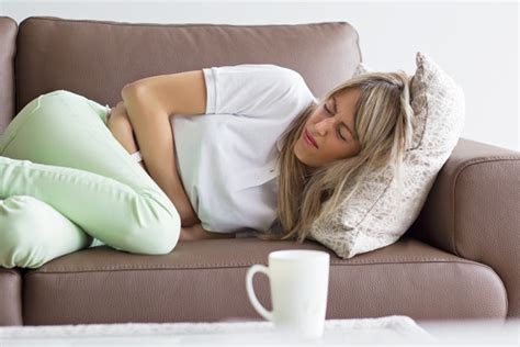 Gas dalam usus anda berpunca daripada makanan yang tidak dipecahkan sepenuhnya. Sakit Perut Sebelah Kiri | Women Online Magazine