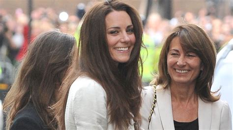 Kate Middletons Mother Carole Unveils Stunning Party Decorations