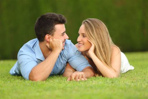 Sexual Attraction Whats The Difference Between Romantic Attraction