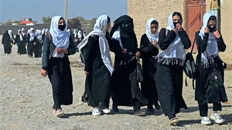 افغانستان میں لڑکیوں کے اسکولوں کی بندش پر امریکہ کا ردعمل Sahar Urdu