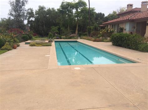 24 Before And After Swimming Pool Remodels Hgtv Swimming Pools