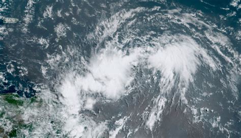 Alerta De Tormenta Tropical En Puerto Rico Por Ciclón Que Llegará A