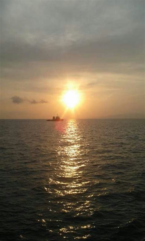 Bahkan di akui oleh kerajaan arab, china dan tercatat diberbagai butki sejarah dimanca negara. Jejak Maritim Sriwijaya, OKI Siap Punya Pelabuhan ...