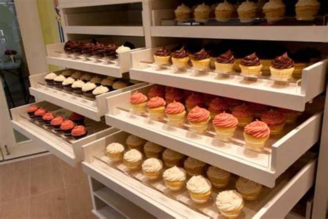Best Cupcakes 2017 Blogto Bakery Interior Bakery Decor Bakery Ideas