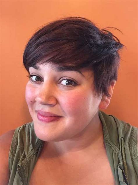 25 Pretty Short Hairstyles For Chubby Round Faces Crazyforus