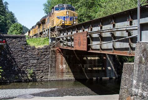 Union Pacific 5391 Approaching Bridge At Multnomah Falls Oregon