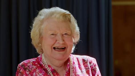 I Ve Been To A Marvellous Party By No L Coward Performed By Patricia Routledge Youtube