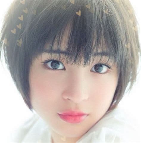 Pixiv is an illustration community service where you can post and enjoy creative work. 広瀬すず | 完全無料画像検索のプリ画像 | 短い髪のための ...