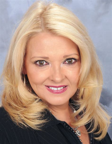 Westchester County Real Estate with Linda Lyons | White Plains NY