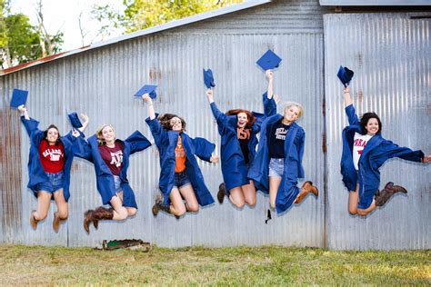 Luscombe Farms Senior Girl Group Photo Session Senior Pictures Girl