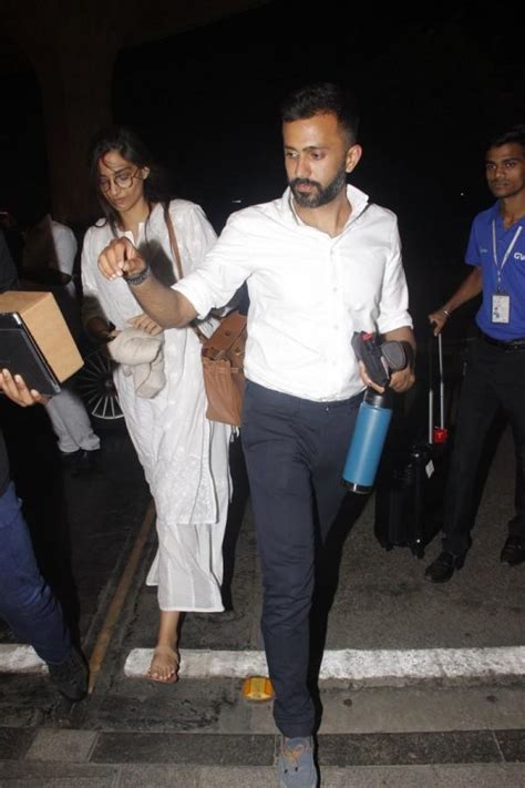 Sonam Kapoor And Rumoured Boyfriend Anand Ahuja Head To Delhi Together