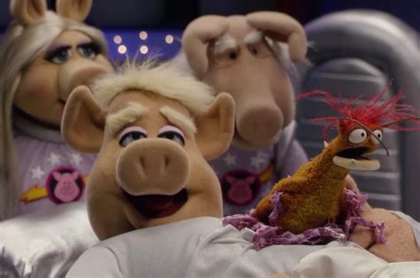 The Muppets Bring Back Pigs In Space For Alien Spoof Exclaim