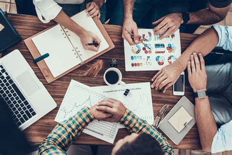 Quais As Vantagens E Desvantagens De Investir Na Inteligência Coletiva