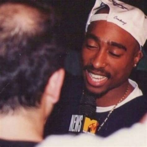 2pac Pictures Tupac Shakur Thug Rappers Music Artists Widget