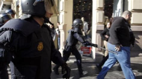 Batalla Campal En El Centro De Valencia