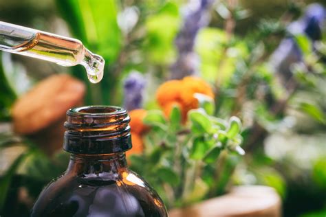 16 Effective Essential Oils For Scars And Three Healing Oil Blends