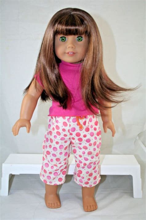 A star on the stage. American Girl Doll #19 Brown Hair Bangs Green Eyes Light ...