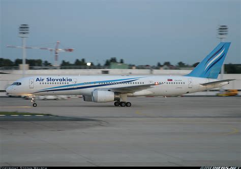 Boeing 757 236 Air Slovakia Aviation Photo 1397454