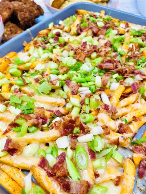 Loaded Fries A Fully Loaded Dirty Fries Recipe Daisies And Pie