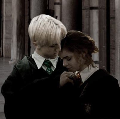 Share the best gifs now >>>. Draco-and-Hermione-dramione-7180854-402-399_(2).jpg (402 ...