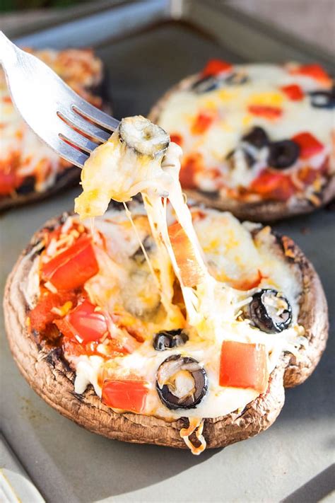 A useful approach to prepping your mushrooms and not letting anything go to waste! Portobello Mushroom Pizza (One Pan) | One Pot Recipes