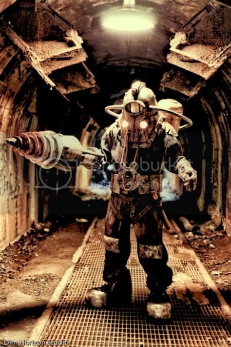 Bioshock 2 Subject Delta Costume Complete New Pics 22512 Page 6