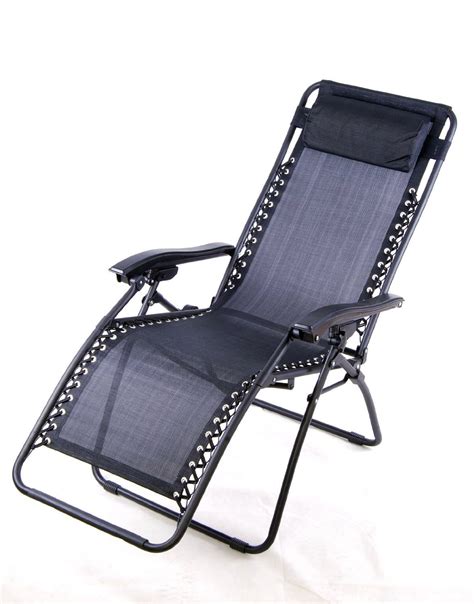Relax in ultimate luxury with this cozy zero gravity chair. Our Review of the 10 Best Outdoor Recliners