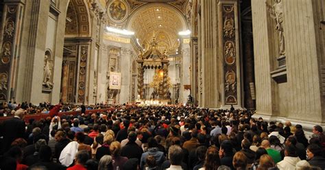 Orbis Catholicus Secundus Midnight Mass At The Vatican 2009
