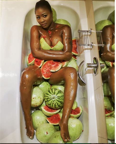 Ghanaian Actress Salma Mumin Poses Naked With Fruits Strategically
