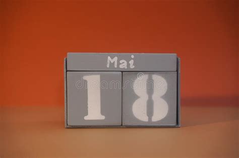18 Mai On Wooden Grey Cubes Calendar Cube Date 18 May Concept Of Date
