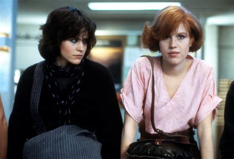 The Breakfast Club Molly Ringwalds Mom Asked Filmmakers To Cut An Embarrassing Scene