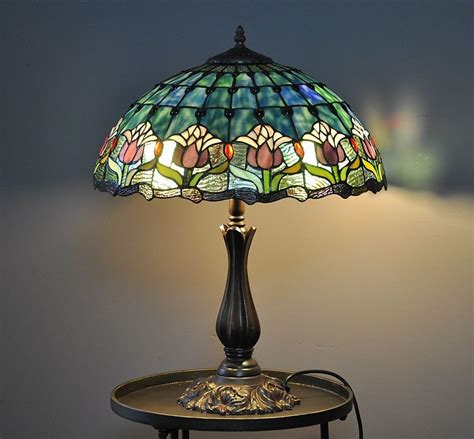Purple Tulips Leadlight Antique Large Table Lamp Deco Tiffany Stained Glass With Images Lámpák