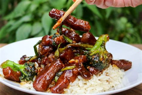 «mongolian broccoli & beef homemade seitan & sauce.oooo yeah!» Mongolian Seitan Sauce - Ashley Fulton Ashleyfulton ...