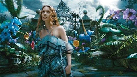 Mia Wasikowska Nue Dans Alice In Wonderland