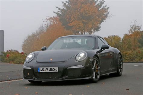 Porsche 911 R Spied Wingless And Without Camo