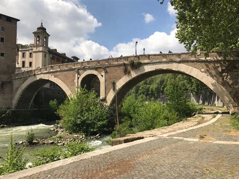 Ancient Rome Live | Discover the Pons Fabricius, Rome's Oldesr Bridge
