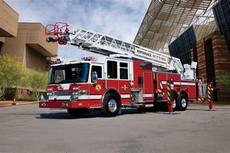 Pierce Manufacturing Features Line Of Custom Trucks At Fire Rescue