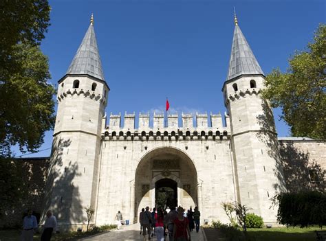 Topkapi Palace Istanbul Turkey From Insane Royal Palaces And Castles
