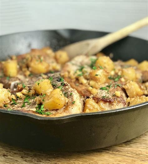 Then the fresh pineapple salsa with kiwi, red bell pepper and cilantro adds a cool and spicy element, and a pop of color. Brown Sugar Pineapple Pork Chops - Kitchen Gone Rogue