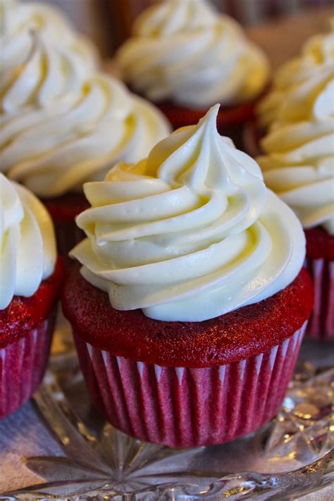 If this recipe doesn't immediately get you in the fall baking. Blog as you Bake: Cheesecake filled Red Velvet Cupcakes ...