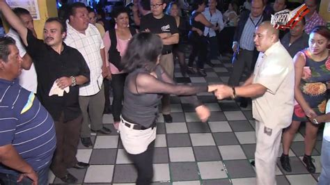 A Bailar Guaracha Con El Berraco Youtube