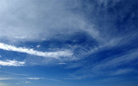 High Resolution Sky Blue Stripe Cloud Photo