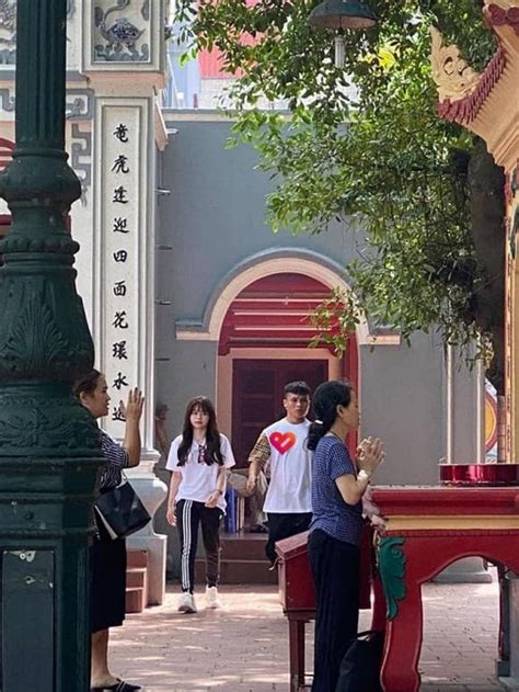 Cách đây một tuần, huỳnh anh khoe đi làm thủ tục mua nhà khiến nhiều người ngưỡng mộ. Mẹ nuôi Quang Hải tiết lộ ảnh chụp thân thiết của nam cầu ...